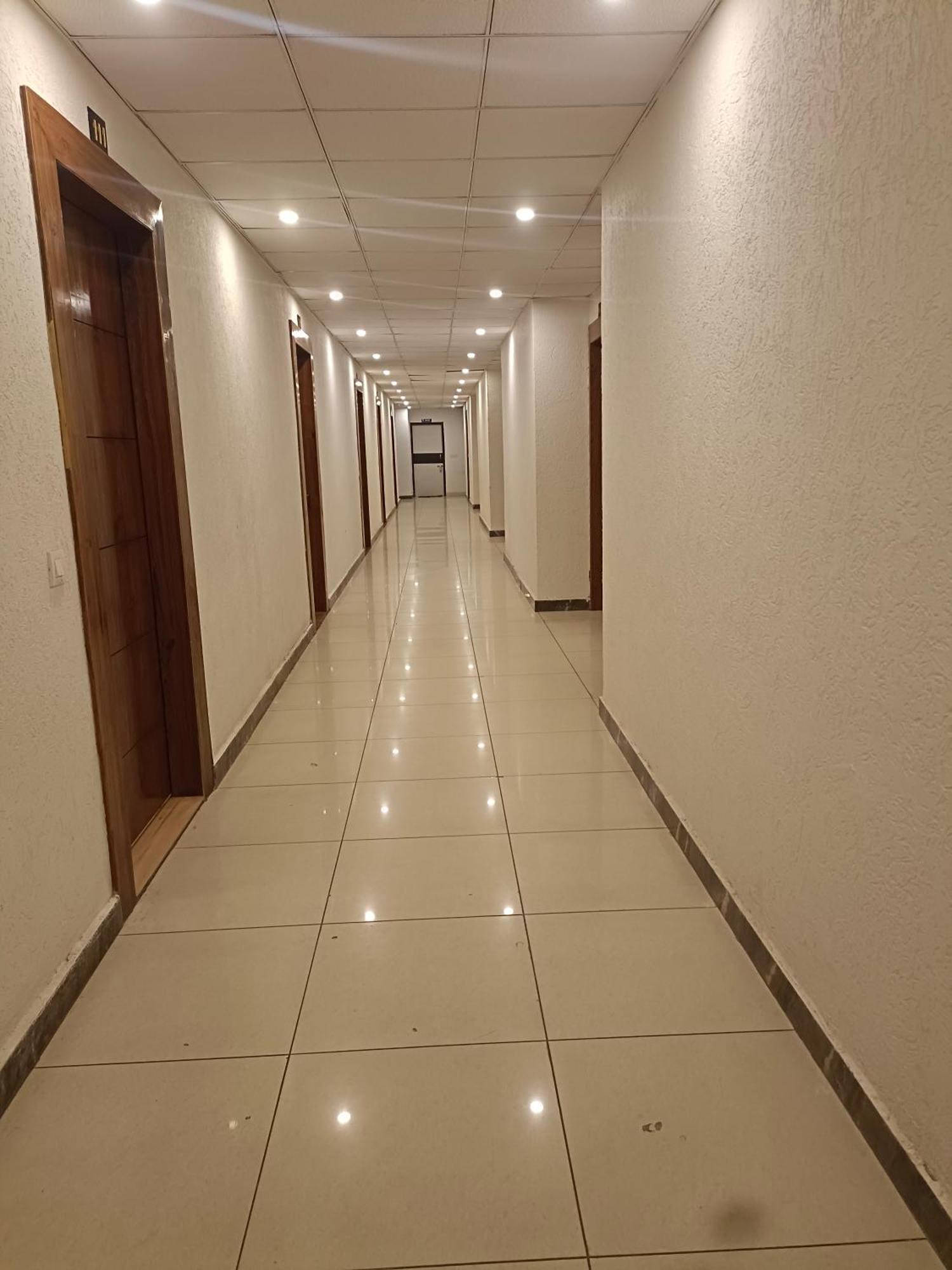 The Aura Grand Hotel & Banquet - A Unit Of Sitara Kollection Hotels Rohtak Luaran gambar