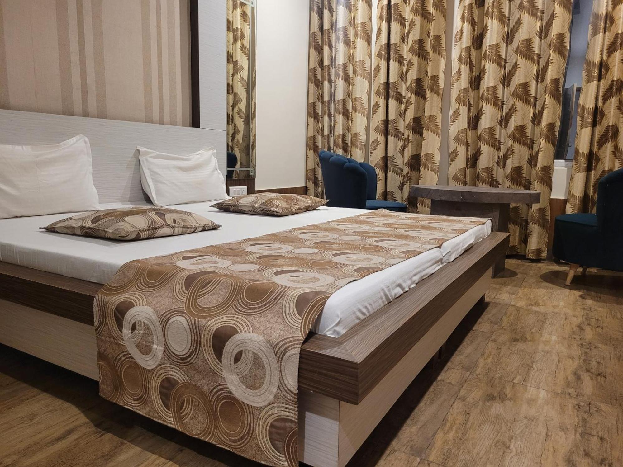 The Aura Grand Hotel & Banquet - A Unit Of Sitara Kollection Hotels Rohtak Luaran gambar