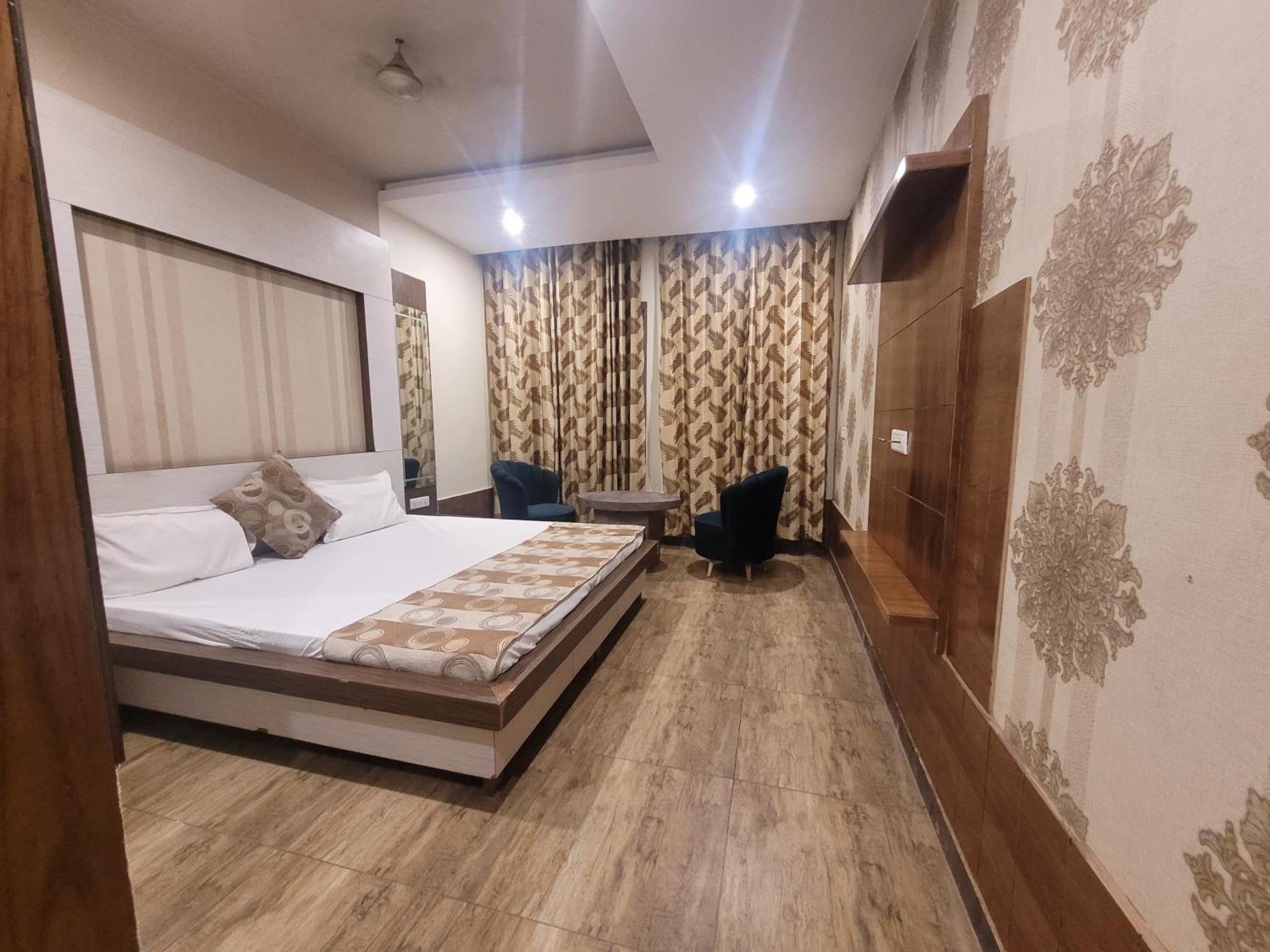 The Aura Grand Hotel & Banquet - A Unit Of Sitara Kollection Hotels Rohtak Luaran gambar